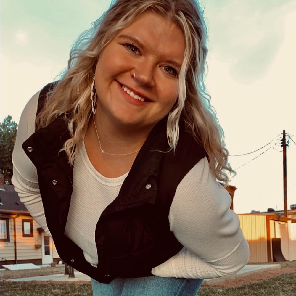 Meet your Posher, Haley
